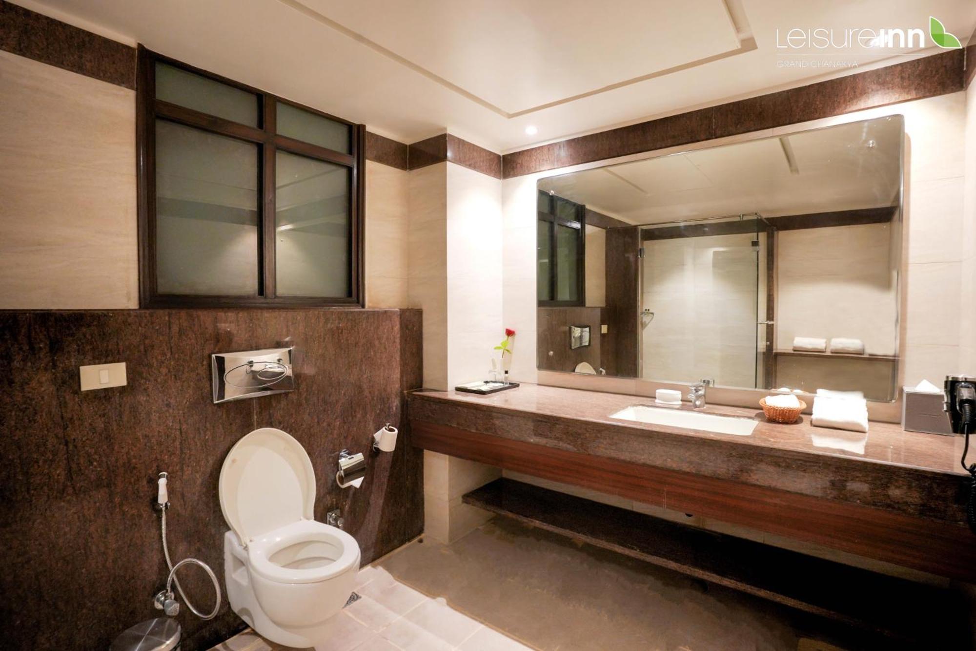 Leisure Inn Grand Chanakya Jaipur Extérieur photo