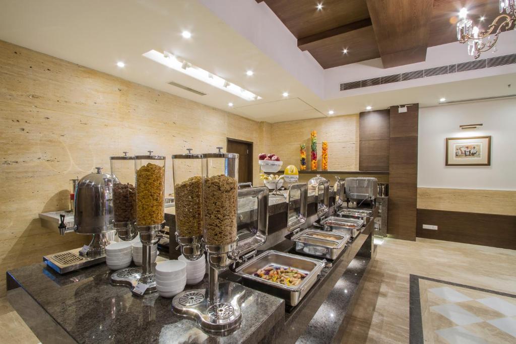 Leisure Inn Grand Chanakya Jaipur Extérieur photo